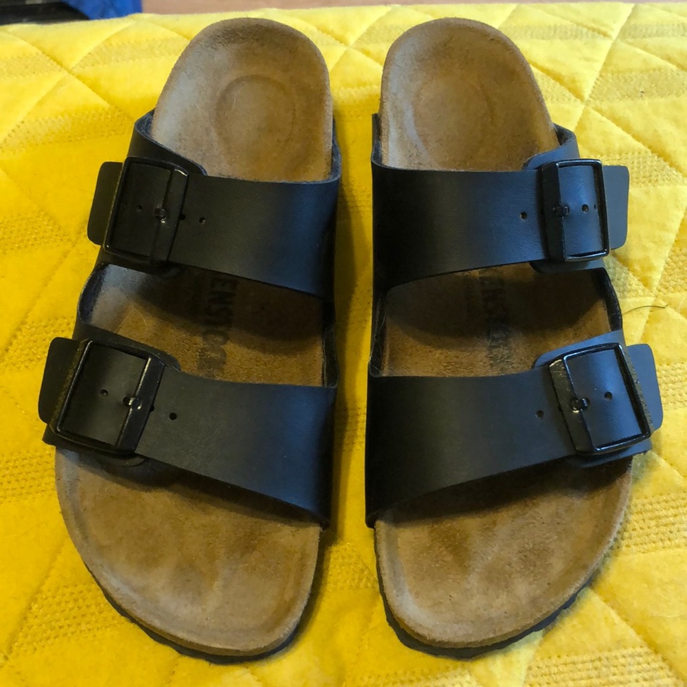 Black Birkenstock’s